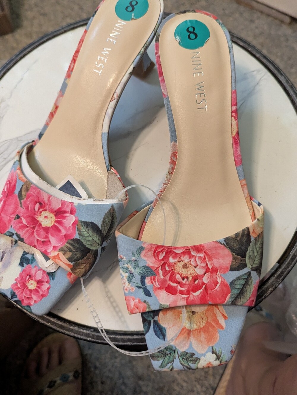 NWY Nine West Beautiful Floral Woven Slides 2" Heel Sz 8